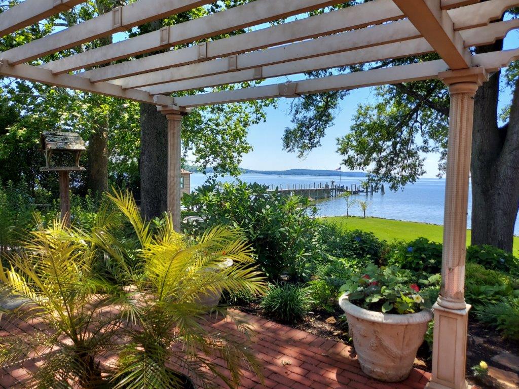 Eagle Point Waterfront Weddings in Northeast Maryland